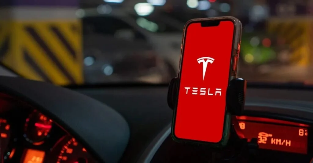 Did Musk Suggest a SpaceX and Tesla Merger Before Roadster Debut?